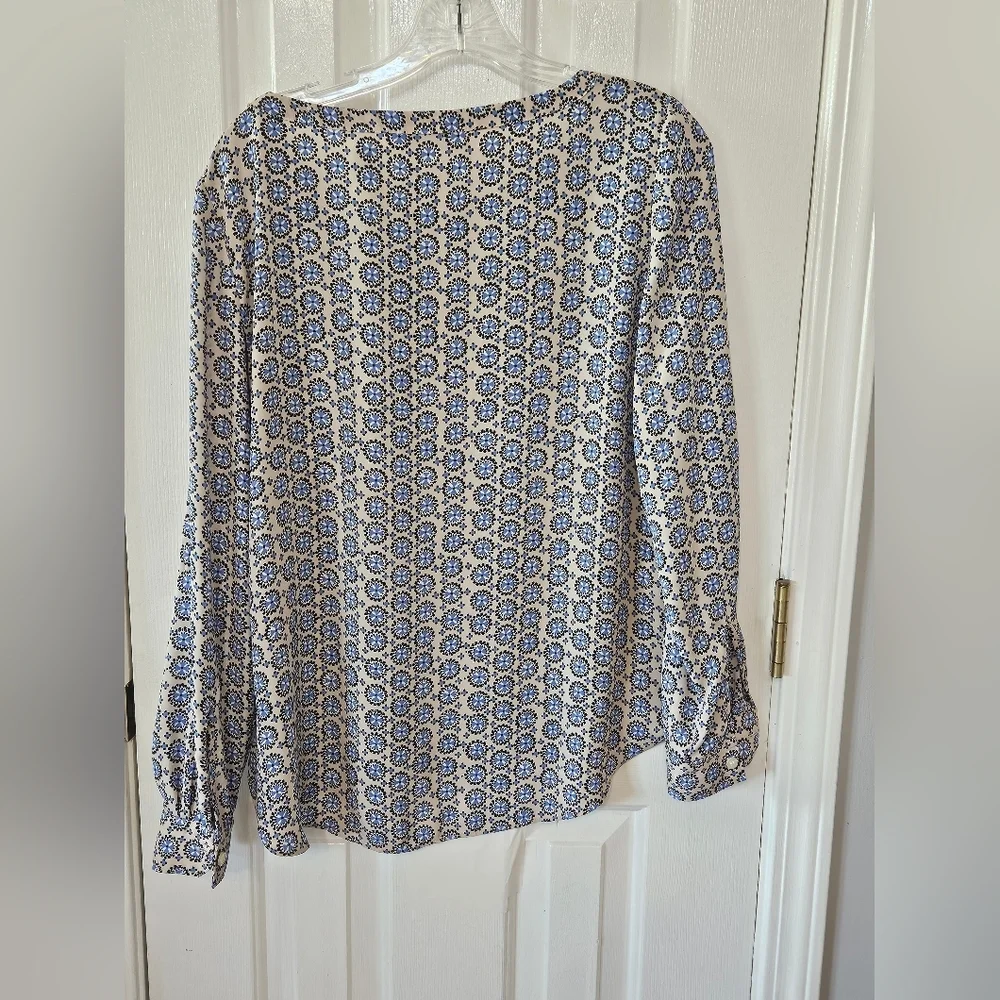 LOFT Blue and Cream Geometric Blouse Small